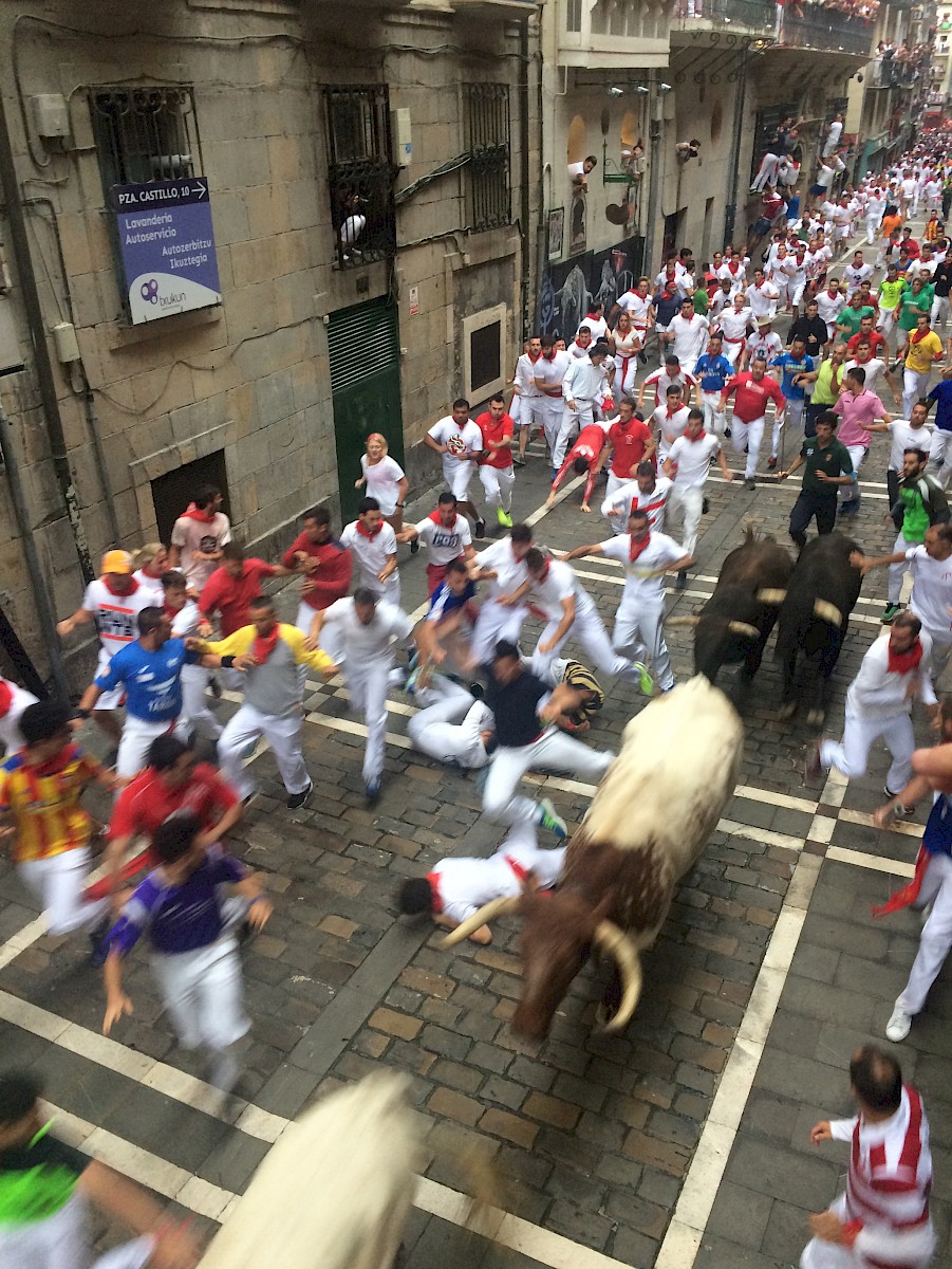 The bulls hit, end of Estafeta Pamplona